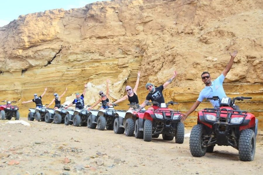 Safari Matinal de Quadriciclo no Deserto de Marsa Alam