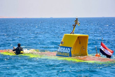 Passeio de Semi Submarino com snorkeling em Hurghada